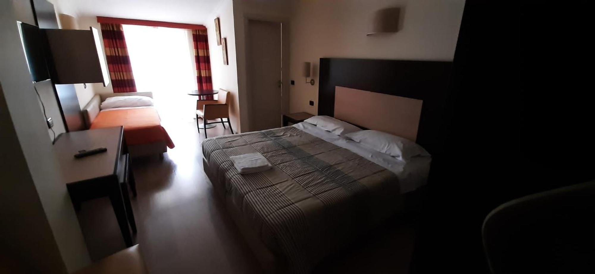 Hotel Dades Castelluccio dei Sauri Esterno foto